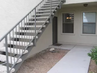 Photo #1: 2097069 Listing 