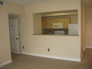 Photo #3: 2097069 Listing 