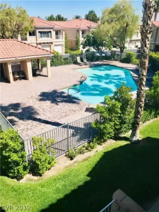 Photo #6: 2097092 Listing 
