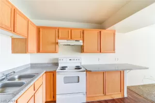 Photo #2: 2097111 Listing 