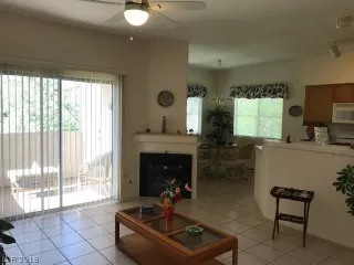 Photo #4: 2097156 Listing