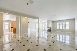 Photo #6: 2097190 Listing 