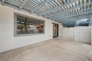 Photo #4: 2097201 Listing