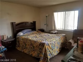 Photo #5: 2097206 Listing