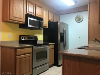 Photo #6: 2097207 Listing