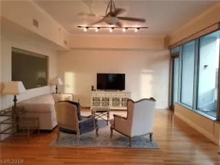 Photo #6: 2097222 Listing 