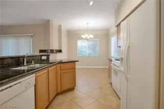 Photo #6: 2097239 Listing 