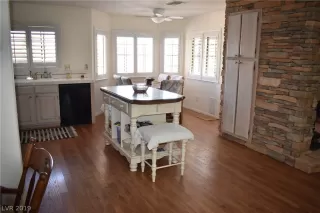 Photo #5: 2097262 Listing 