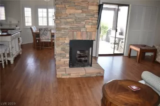 Photo #6: 2097262 Listing 