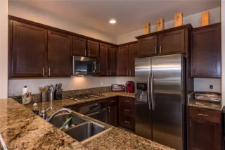 Photo #6: 2097312 Listing