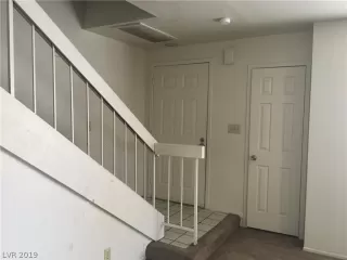 Photo #6: 2097315 Listing 