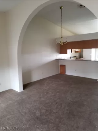 Photo #4: 2097411 Listing 