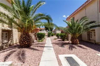 Photo #6: 2097487 Listing