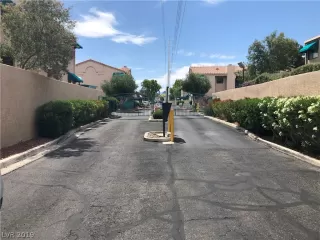 Photo #2: 2097488 Listing 