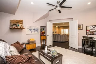 Photo #5: 2097510 Listing