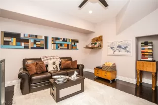 Photo #6: 2097510 Listing