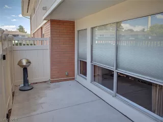 Photo #3: 2097535 Listing