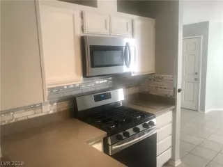 Photo #3: 2097539 Listing 