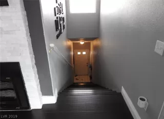 Photo #4: 2097604 Listing