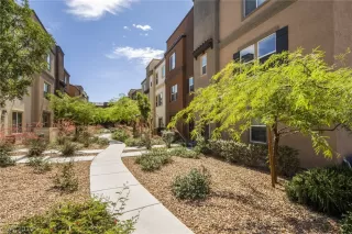 Photo #2: 2097654 Listing