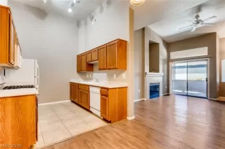 Photo #3: 2097665 Listing