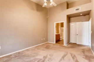 Photo #6: 2097665 Listing