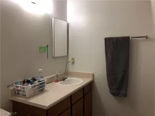 Photo #5: 2097678 Listing