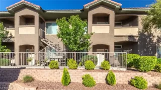 Photo #1: 2097764 Listing 