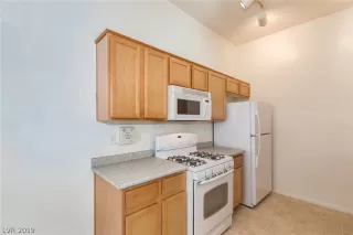 Photo #6: 2097764 Listing 