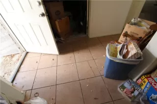 Photo #6: 2097789 Listing