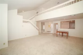 Photo #3: 2097843 Listing 