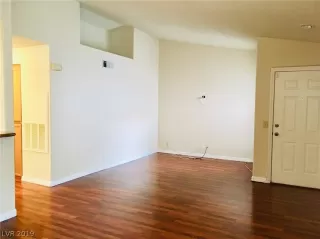 Photo #4: 2097939 Listing