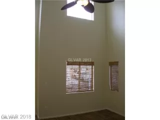 Photo #3: 2098004 Listing