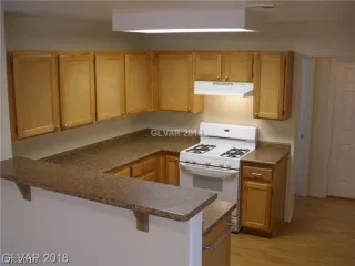 Photo #5: 2098004 Listing