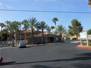 Photo #1: 2098049 Listing