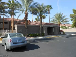 Photo #2: 2098049 Listing