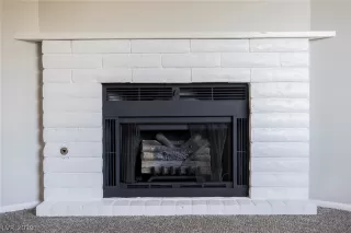 Photo #5: 2098050 Listing