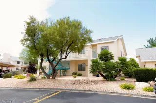 Photo #2: 2098057 Listing