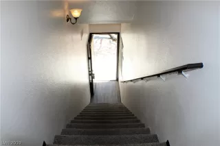 Photo #1: 2098081 Listing