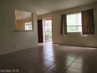 Photo #2: 2098130 Listing 