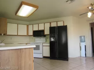 Photo #3: 2098130 Listing 