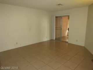 Photo #5: 2098130 Listing 