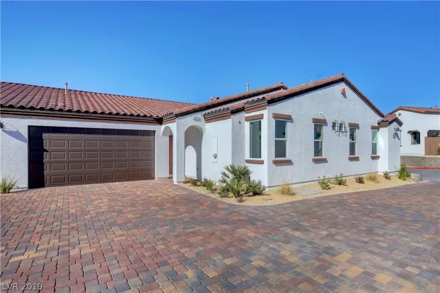 MLS: 2098143 Condo For Sale