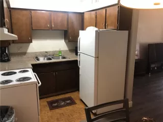 Photo #2: 2098193 Listing 