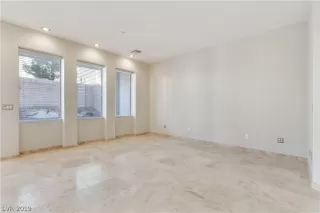 Photo #5: 2098241 Listing 