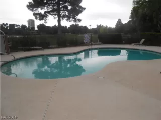 Photo #2: 2098270 Listing