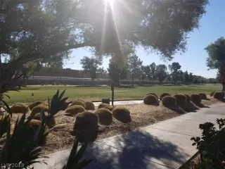 Photo #4: 2098270 Listing