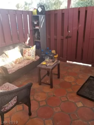 Photo #5: 2098270 Listing