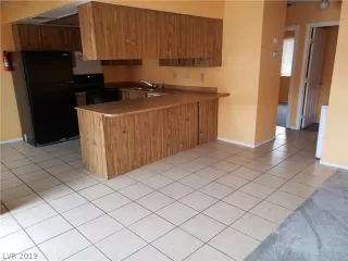 Photo #3: 2098314 Listing 