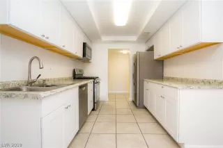 Photo #1: 2098333 Listing